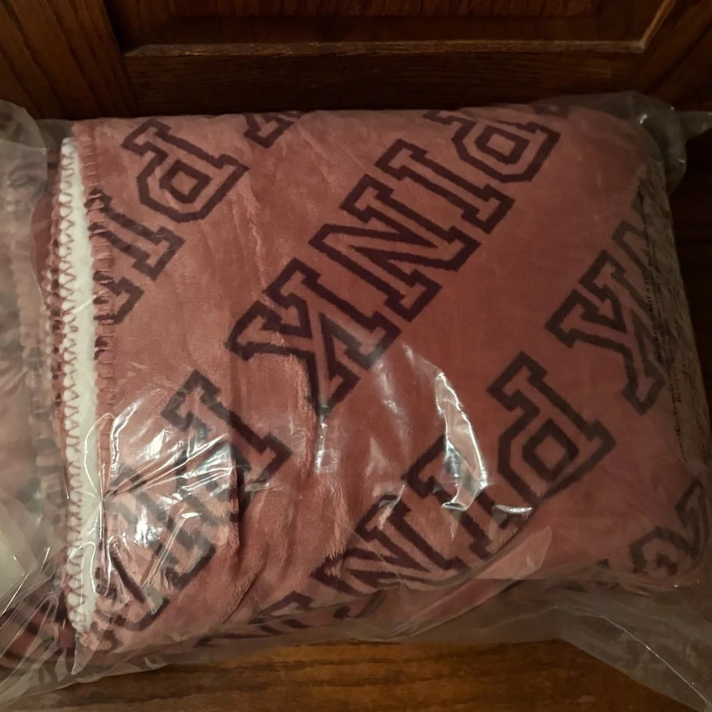 Victoria's Secret Pink 50